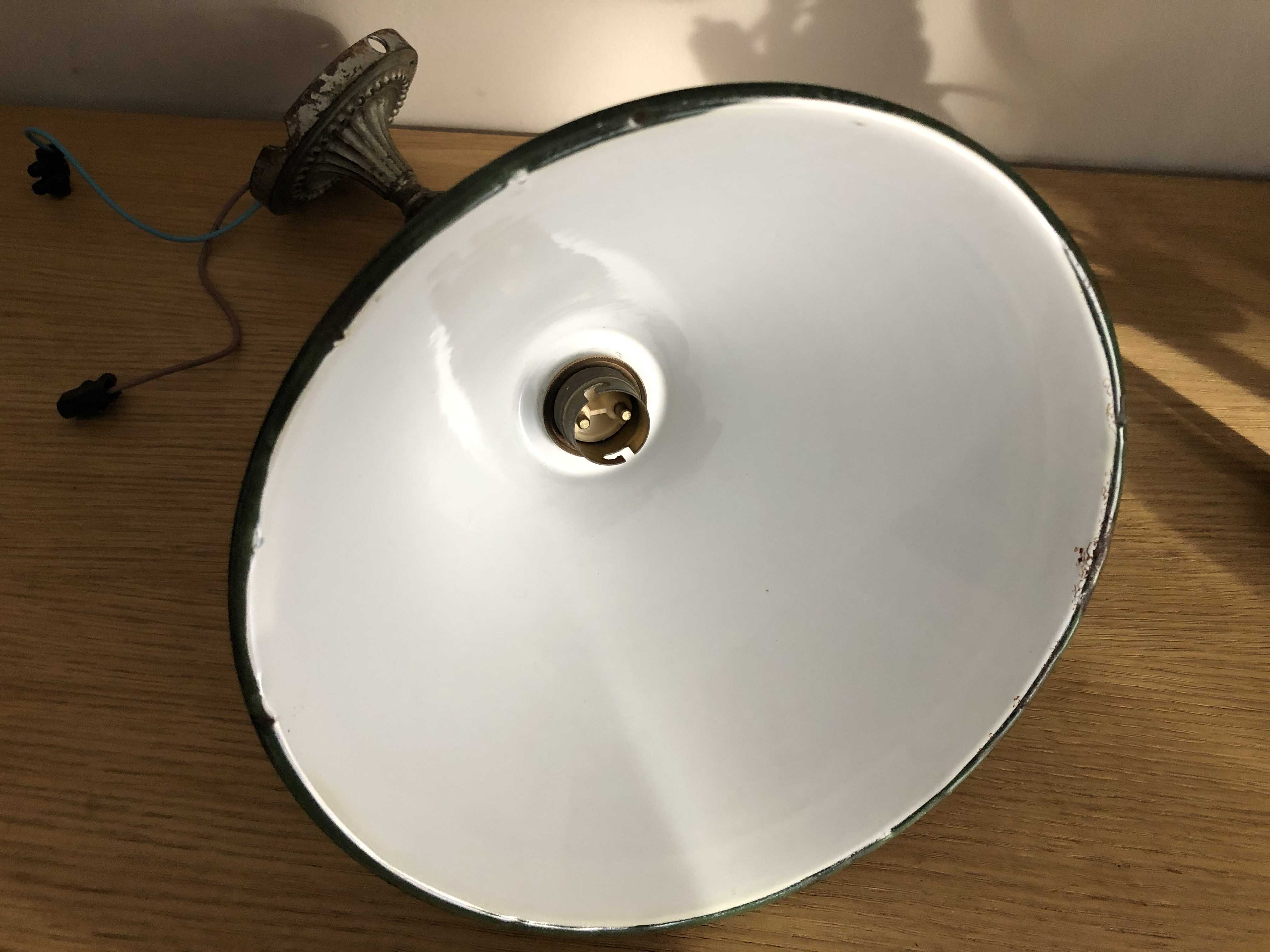 Apply ancient swan collar enamelled day abate