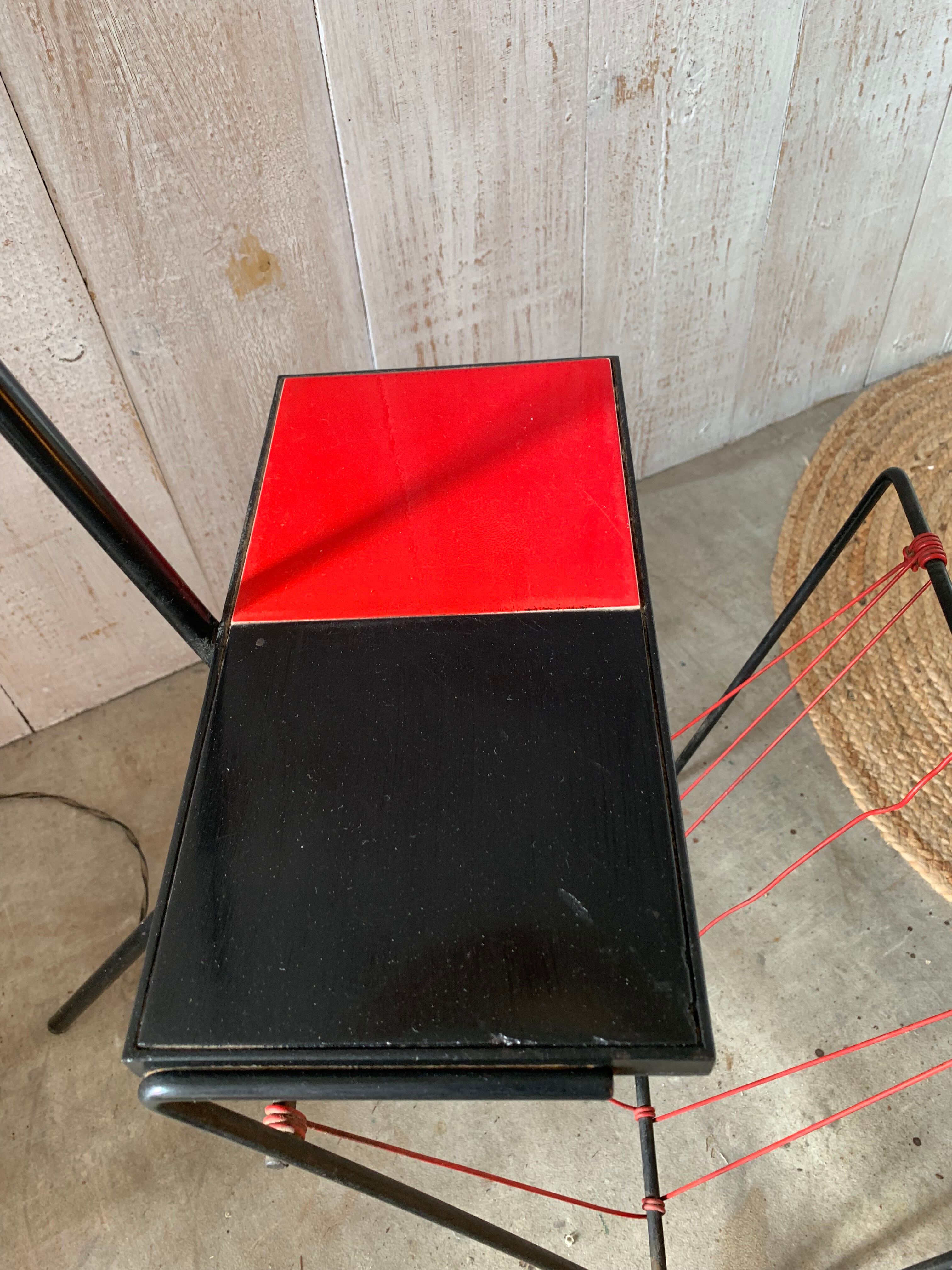 Scoubidou floor lamp