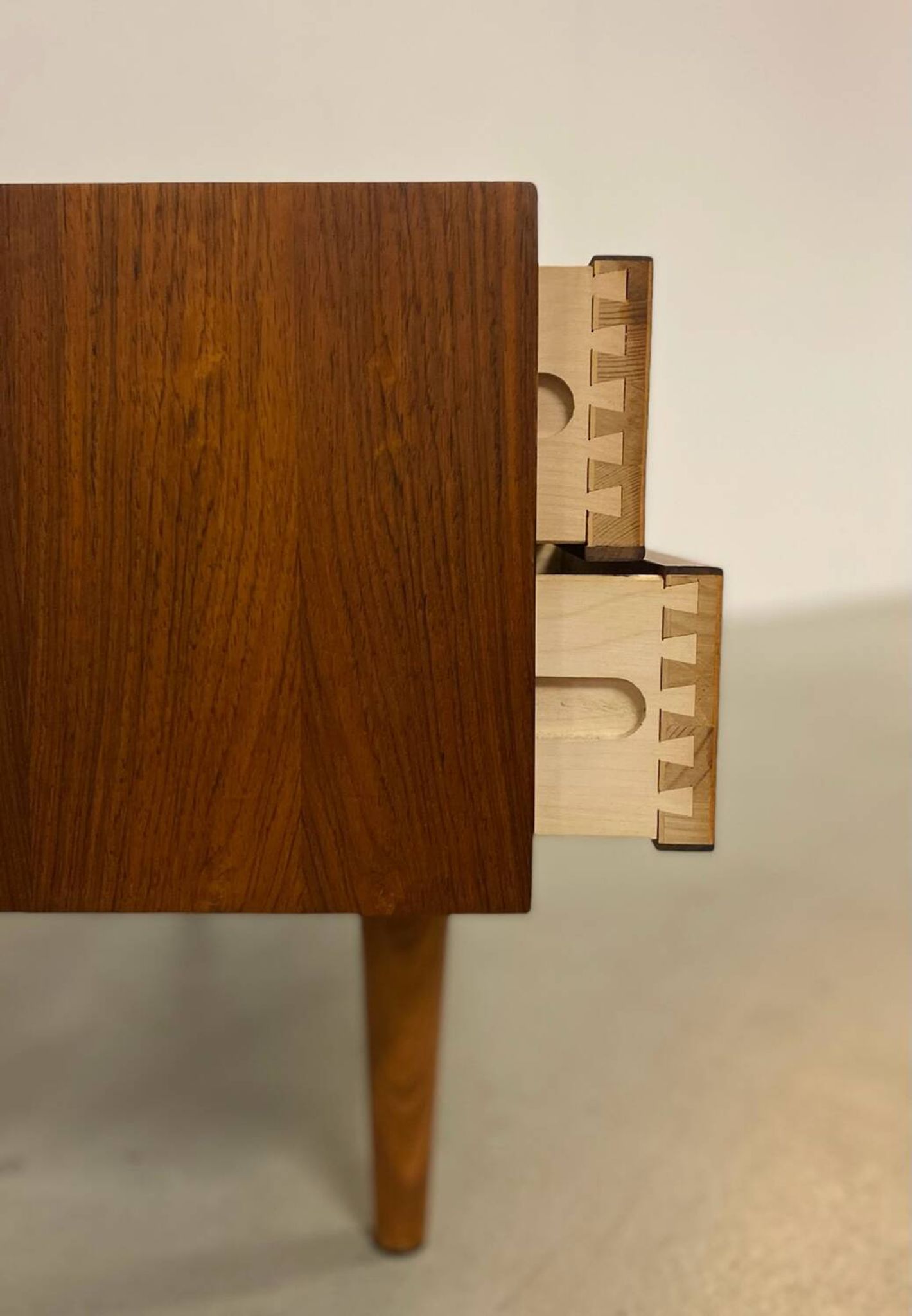 Petite commode en palissandre par Kai Kristiansen années 60
