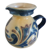 Grand pichet en poterie artisanale