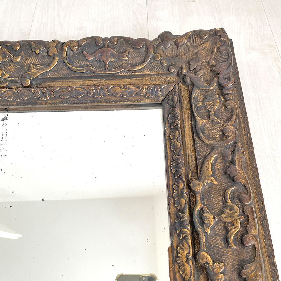 Louis XV style mirror in wood and gilded stucco