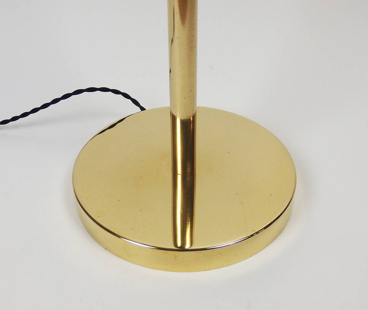 Brass floor lamp from the 1960s