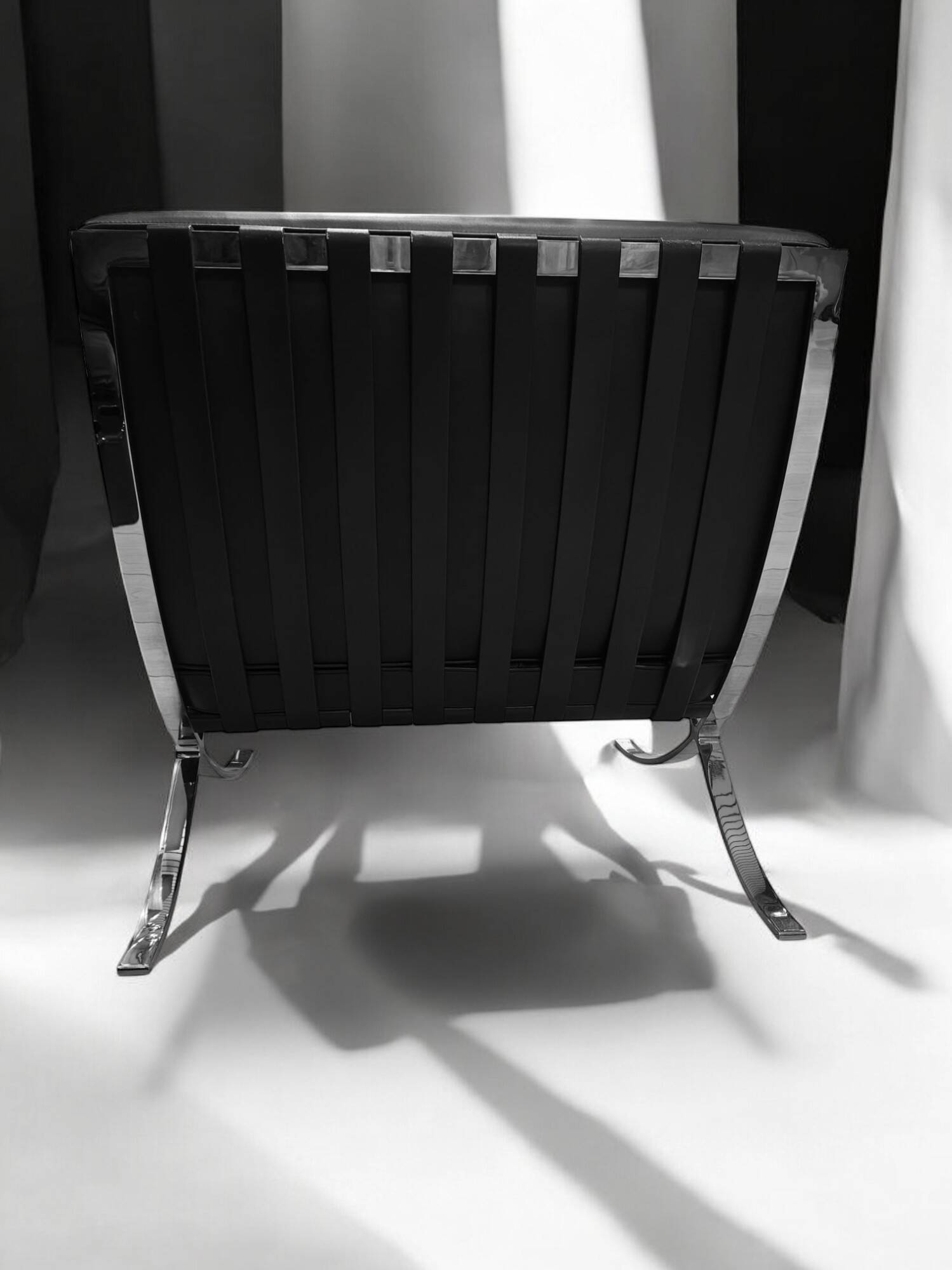 Barcelona Bench - Knoll Edition - Ludwig Mies Van der Rohe