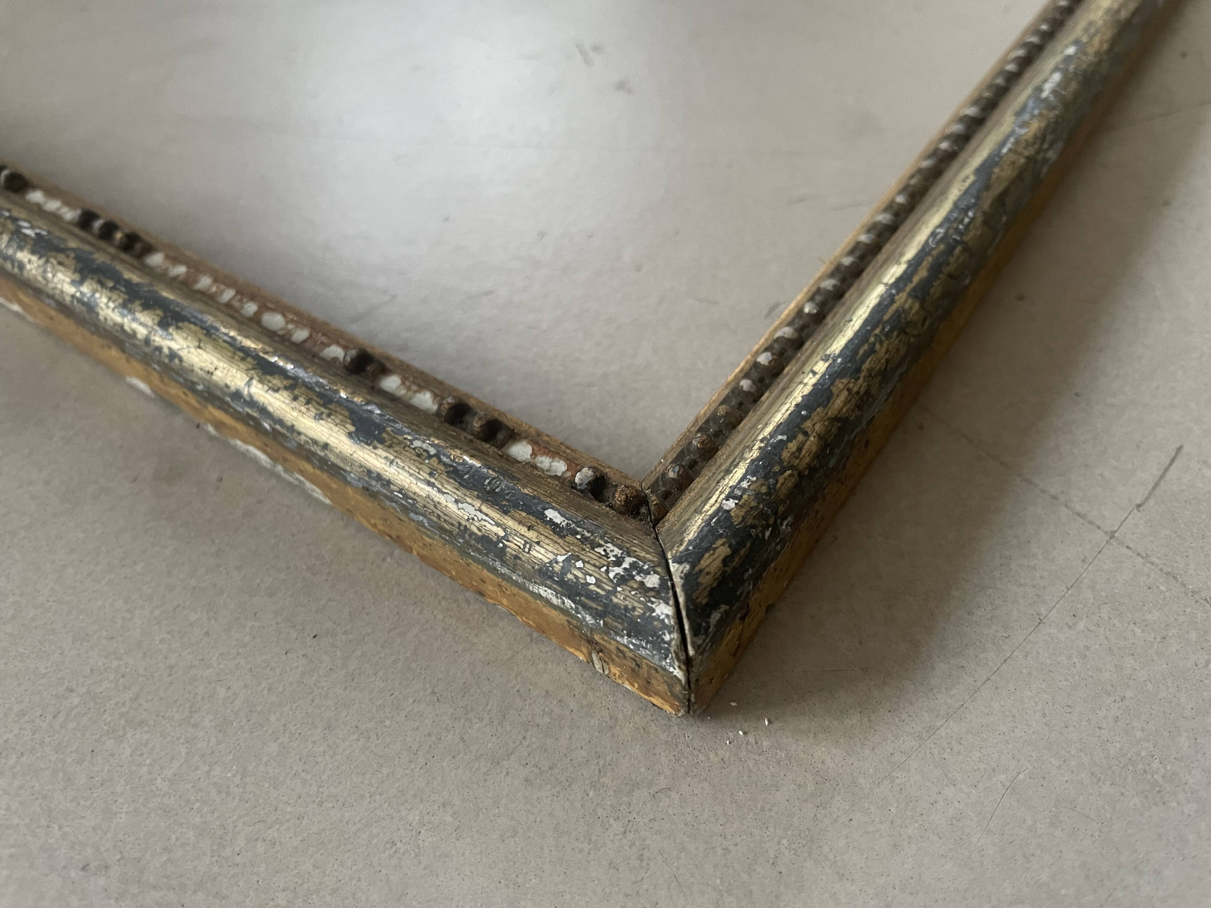 Old beaded gold frame 33x42cm
