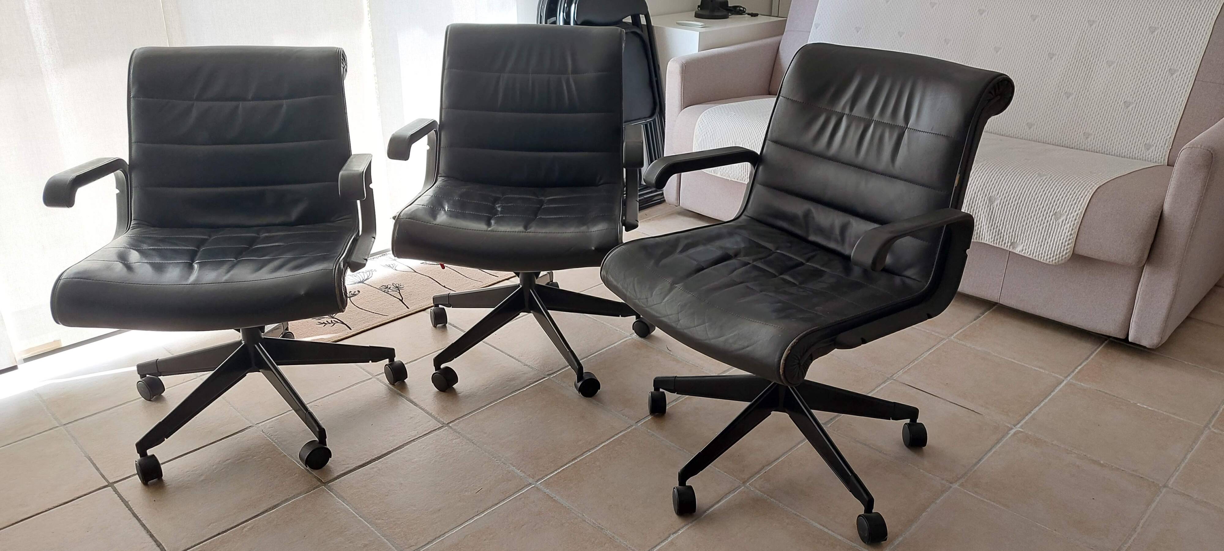 Knoll chairs by Richard Sapper