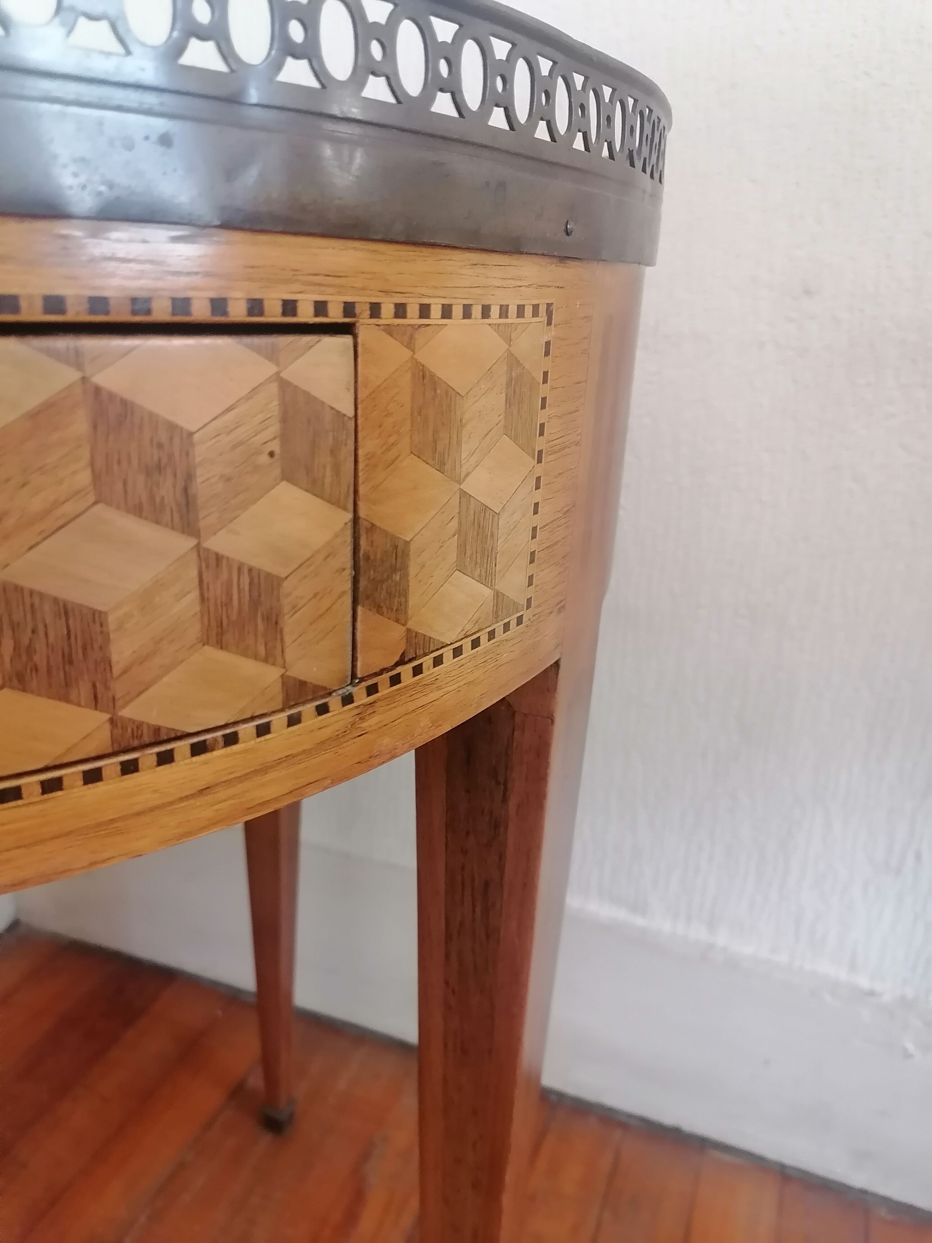 Table bouillote Louis XVI