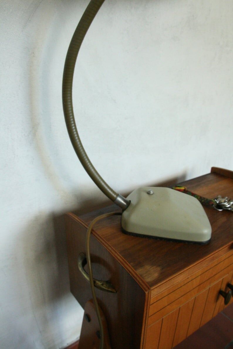 Lampe de bureau industrielle