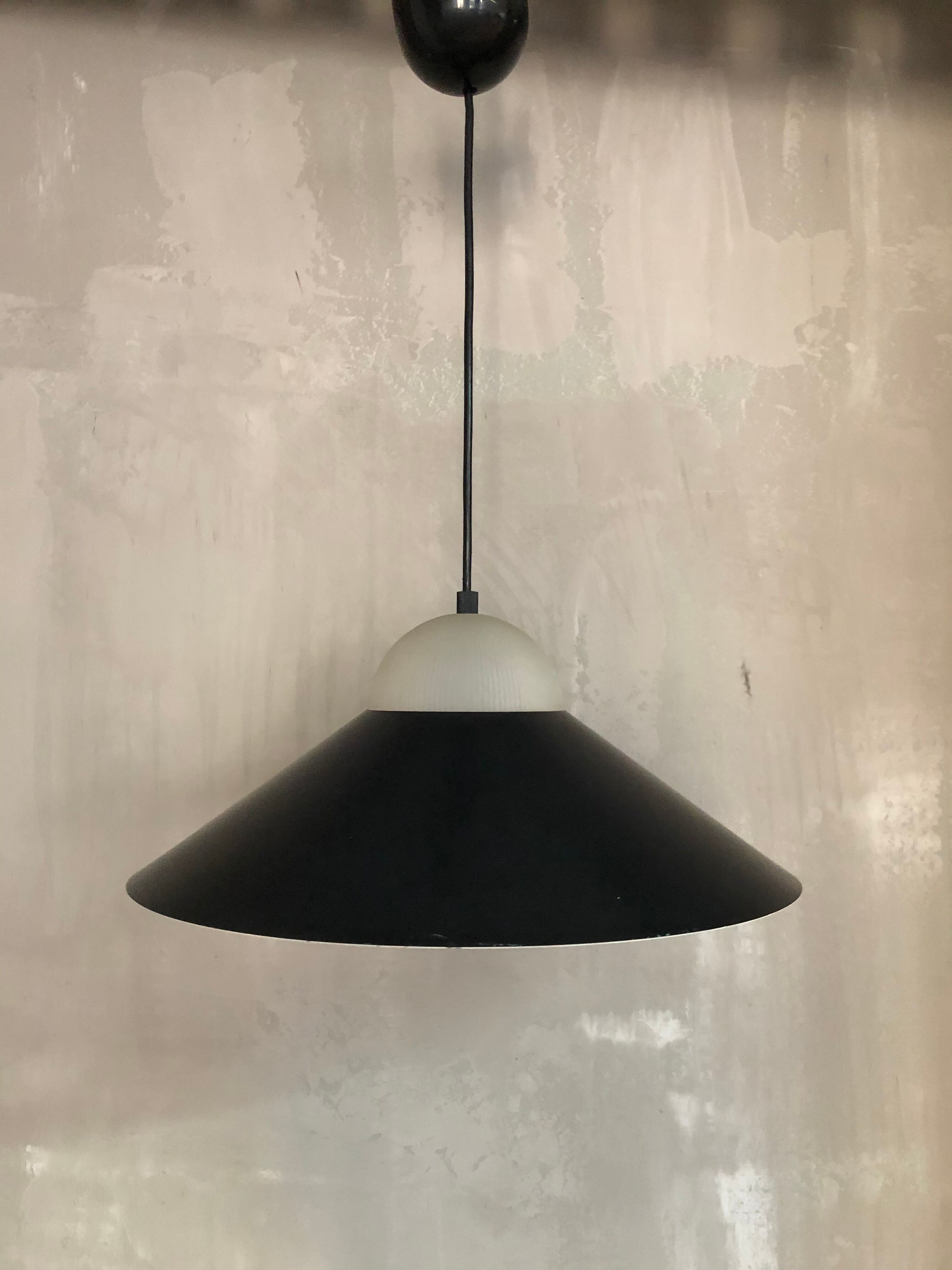 Lamp suspension design metal and frosted glass