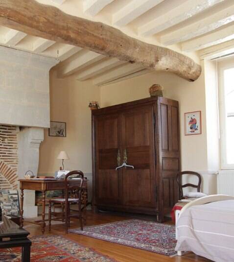 Malouine wardrobe in oak from the early 18th century.