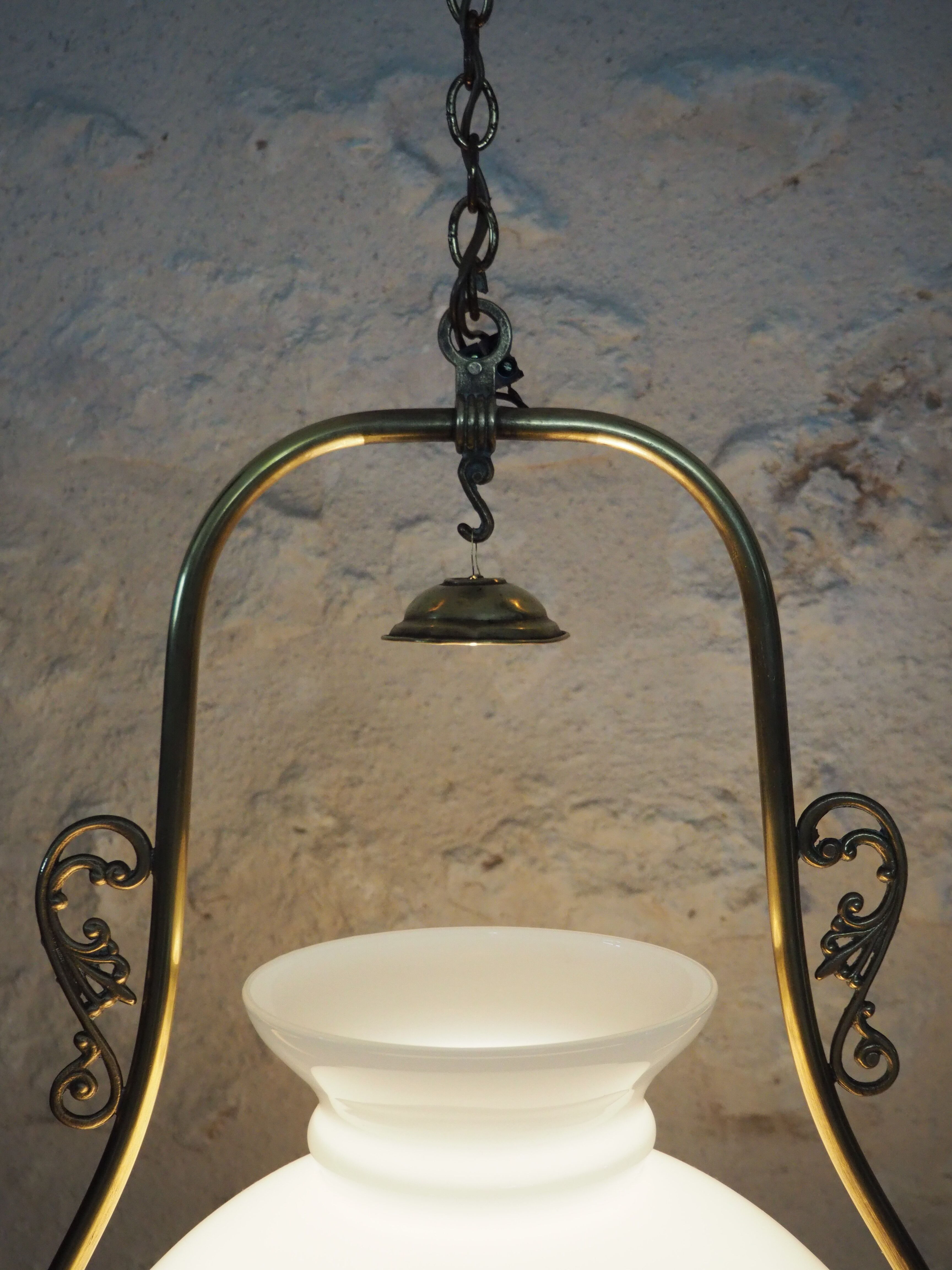 Old suspension in opaline, earthenware and brass - kerosene lamp