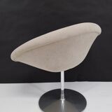 Little Globe chair by Pierre Paulin