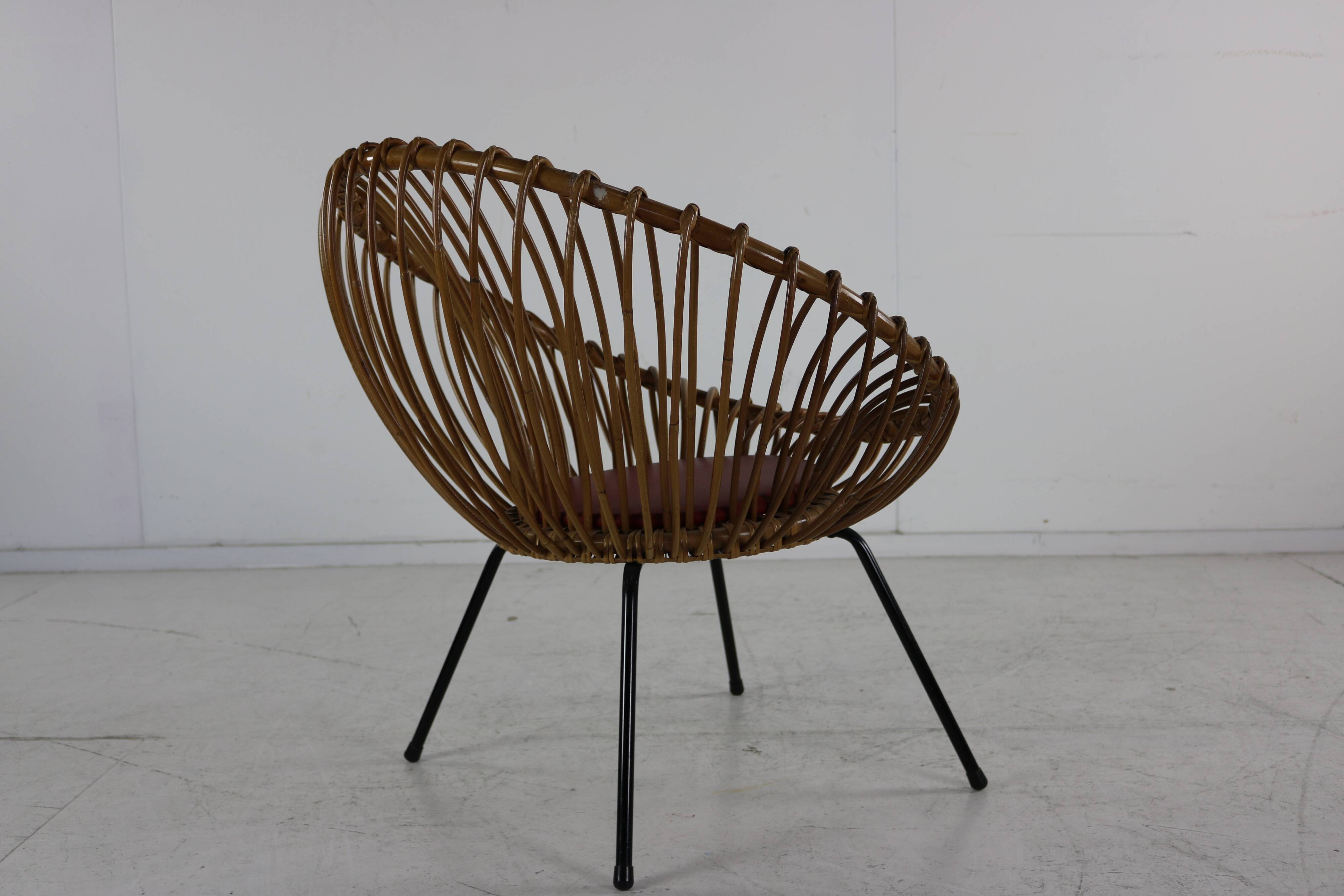 Typical dutch design rattan easy chair for Rohé Noordwolde Holland