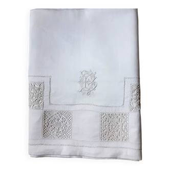 ceremonial tablecloth