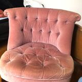 Armchair pink toad