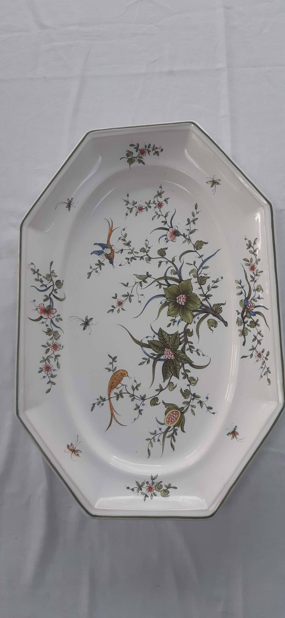 Large octagonal earthenware dish Lallier in Moustiers