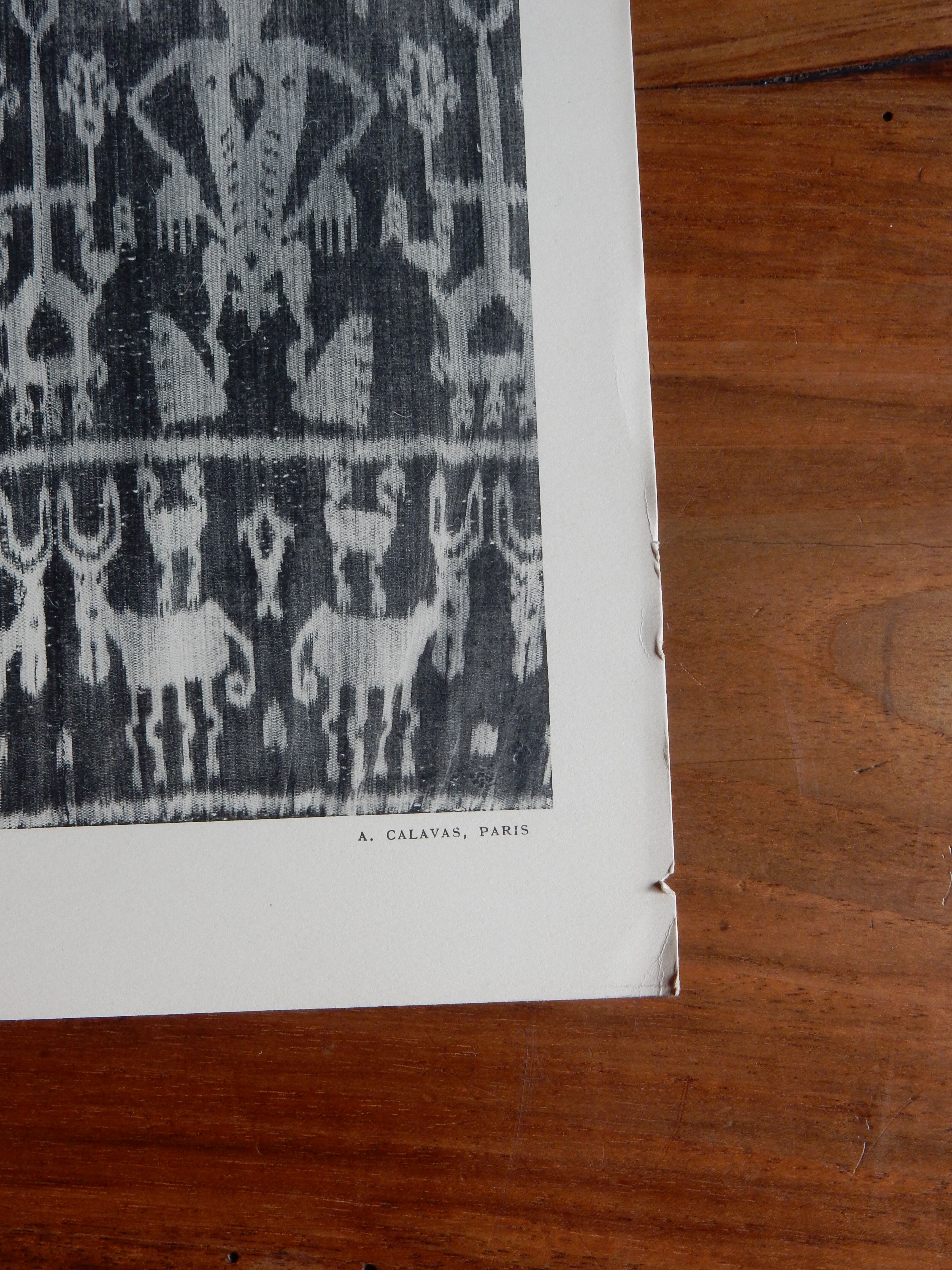 Old illustrative plate funerary fabric of the Dutch East Indies