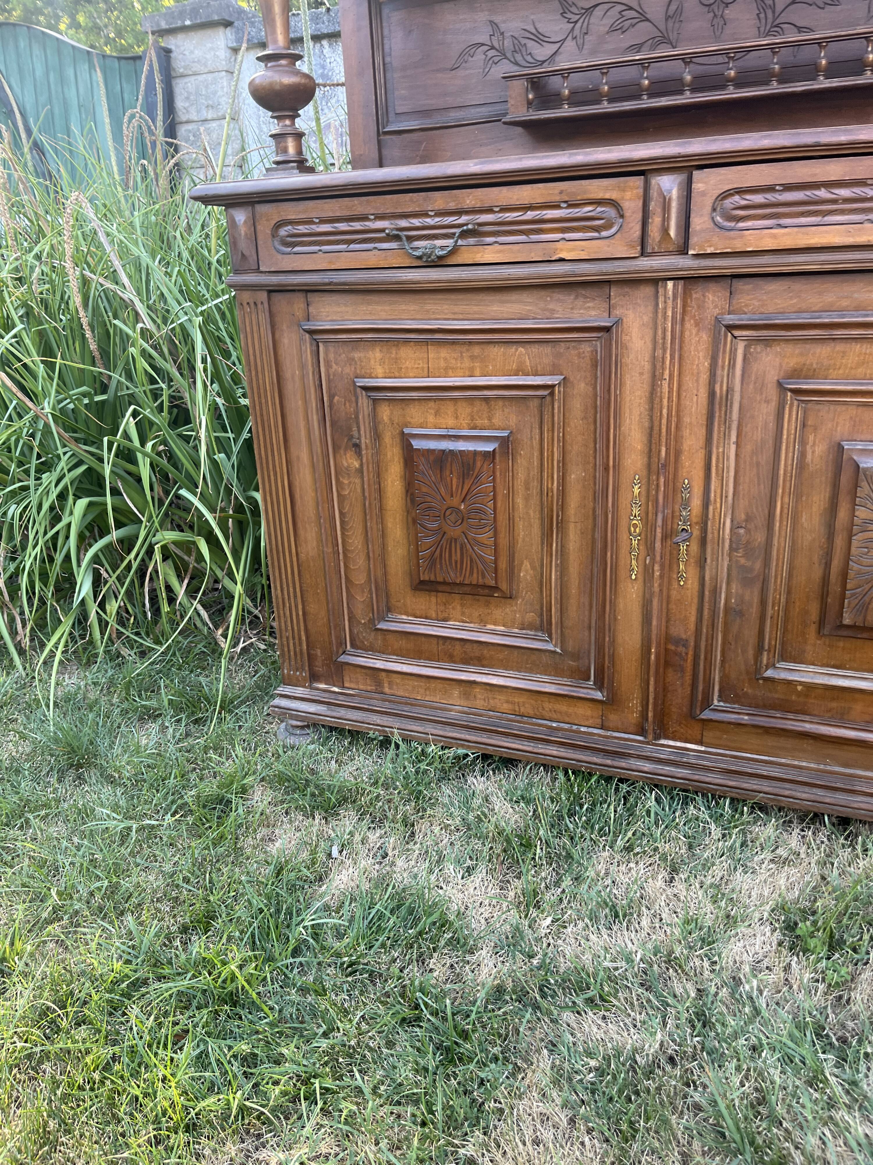 Large antique two-body buffet in wood - Carved dining room furniture