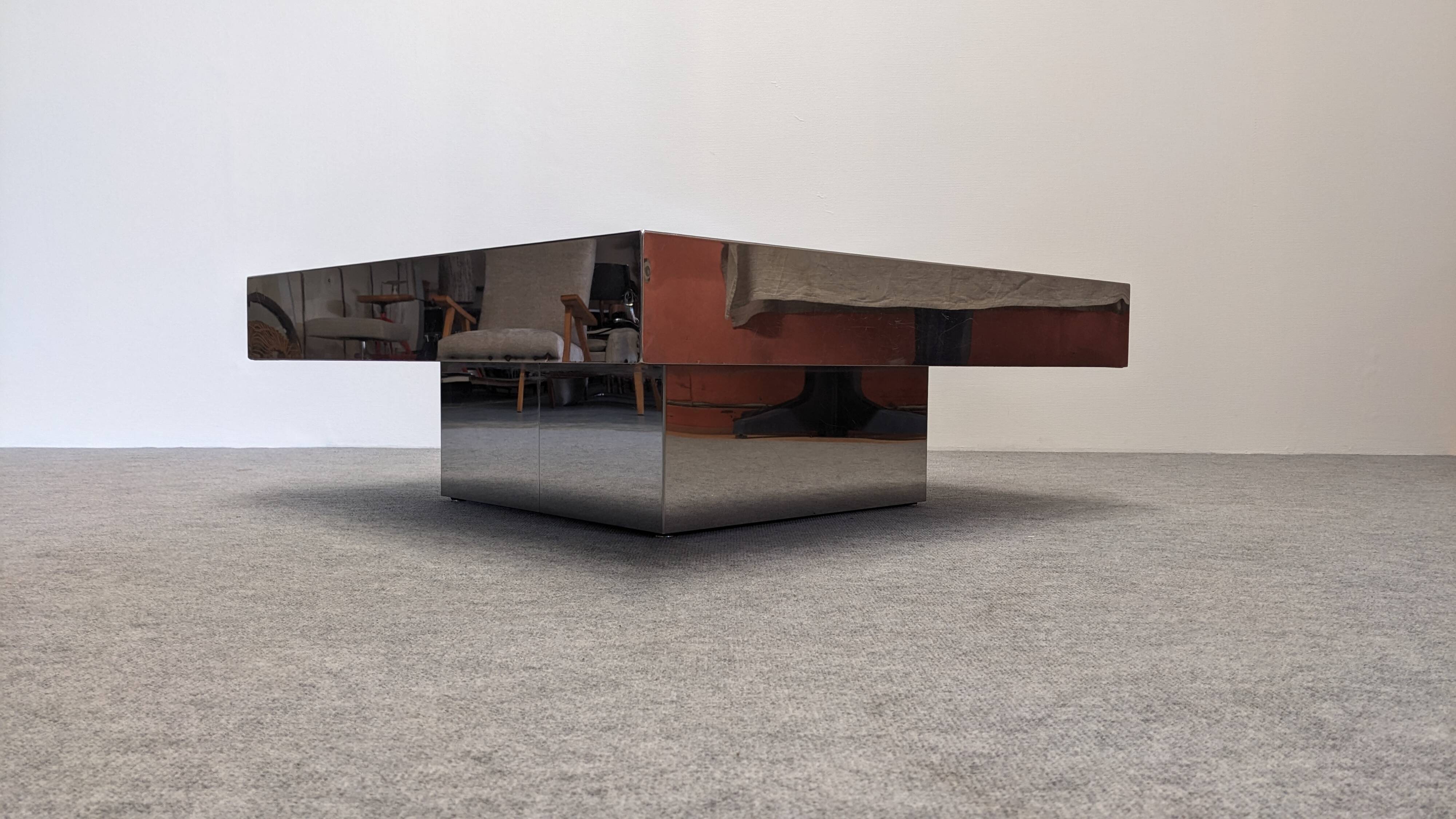 Italian coffee table from the 60s/70s