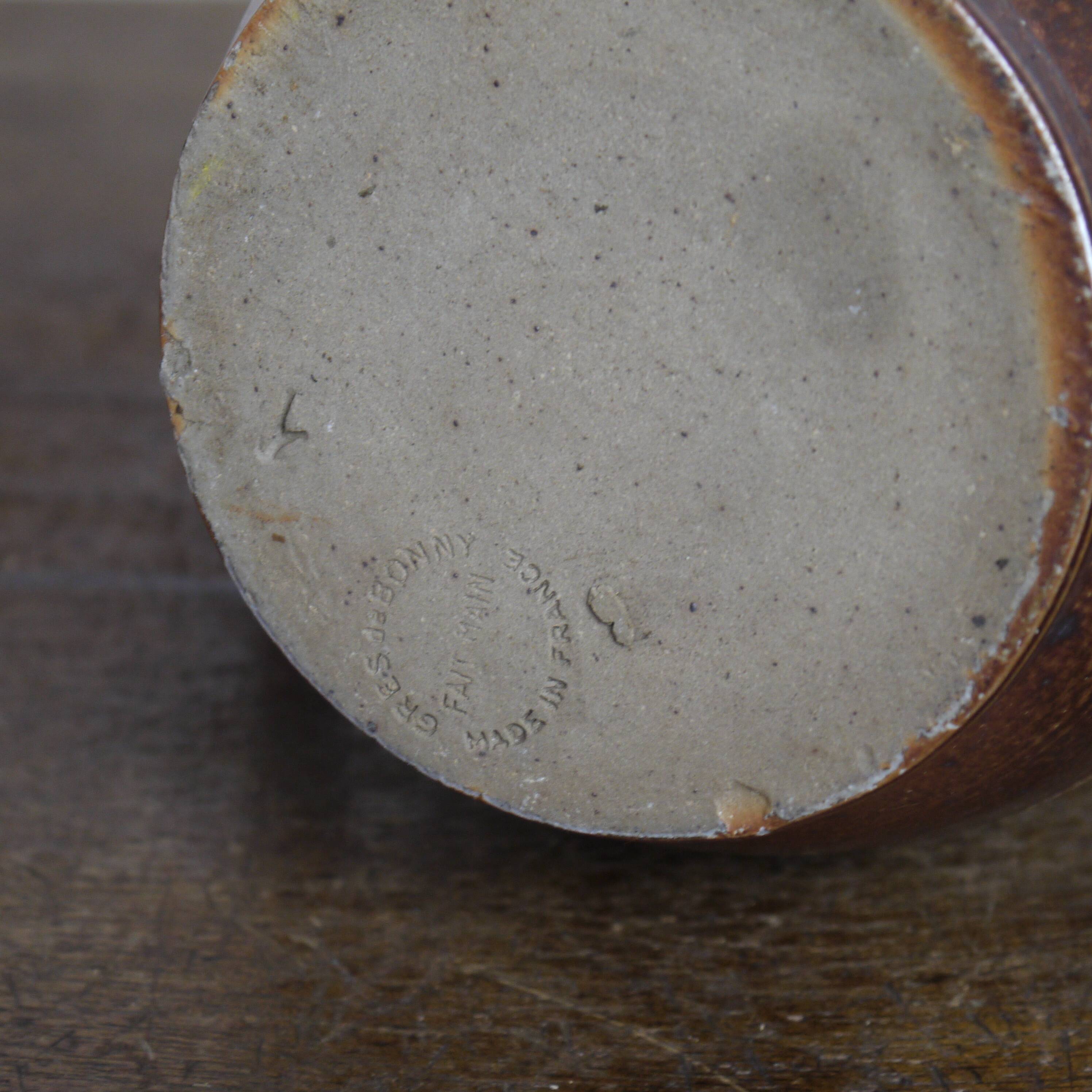 Bonny sandstone pitcher