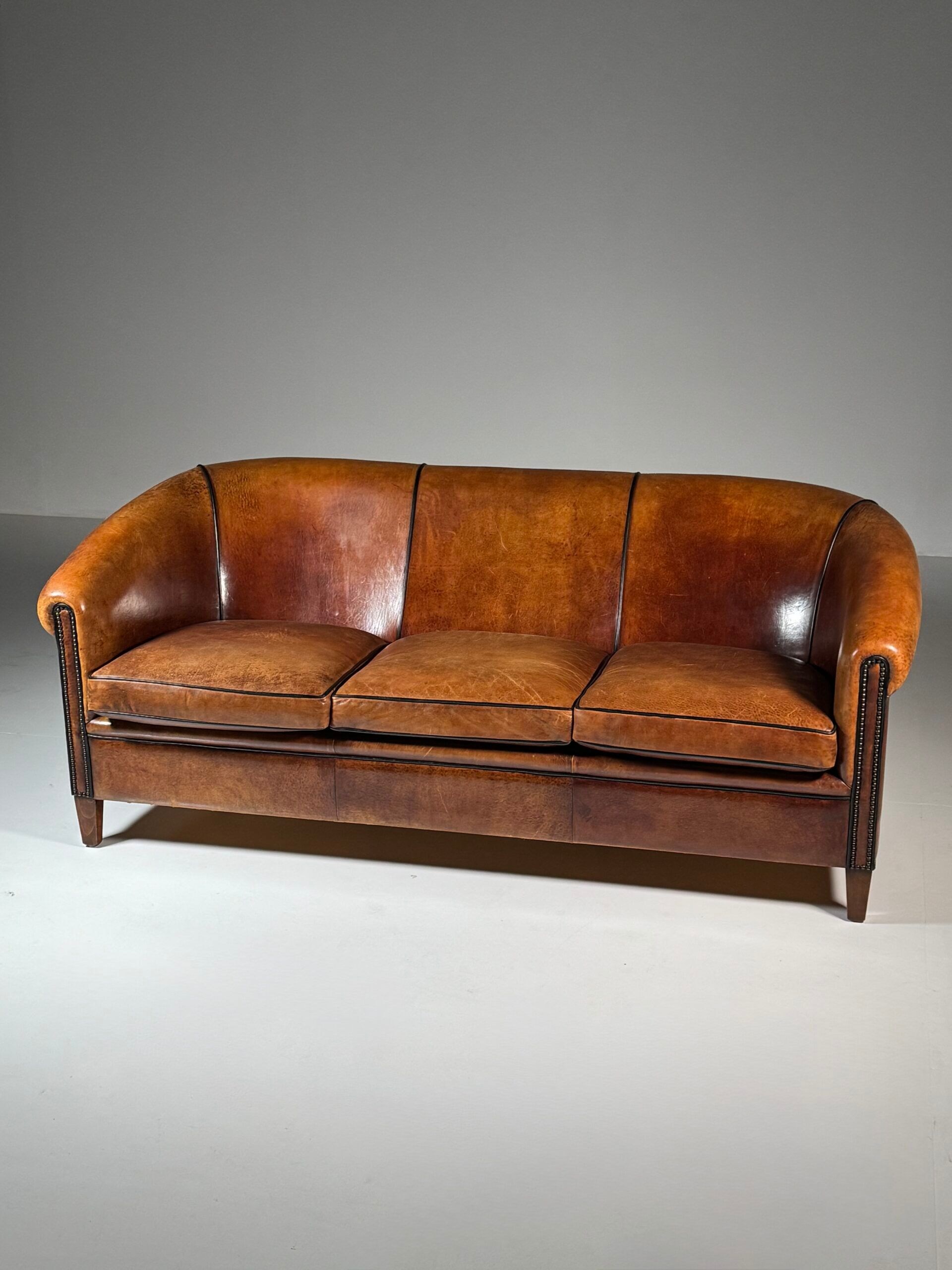 Sheepskin 3-seater classic sofa