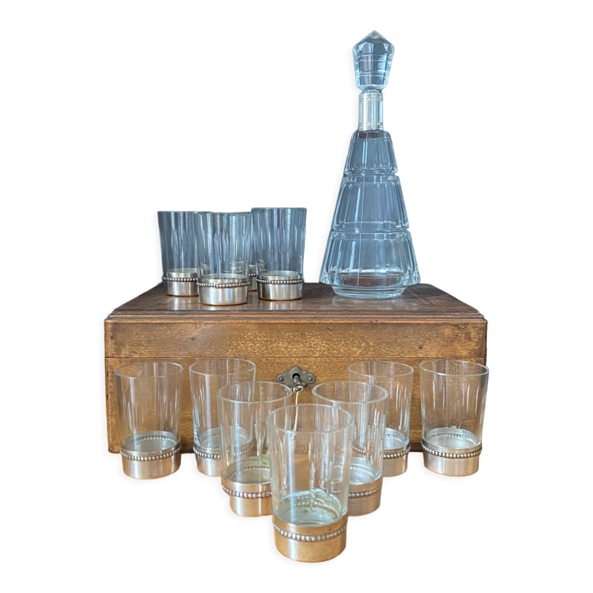 Liquor decanter in crystal and silver metal and matching glasses thereof