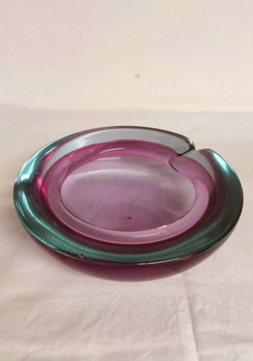 Cendrier en verre de Murano. Italie, années 1970.