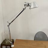 Artemide Tolomeo mini desk lamp on pliers and design Michele De Lucchi - Giancarlo Fassina
