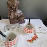 Tablecloth and napkins