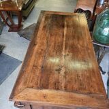 Commode à crosse 4 tiroirs en noyer,  XIXème siècle