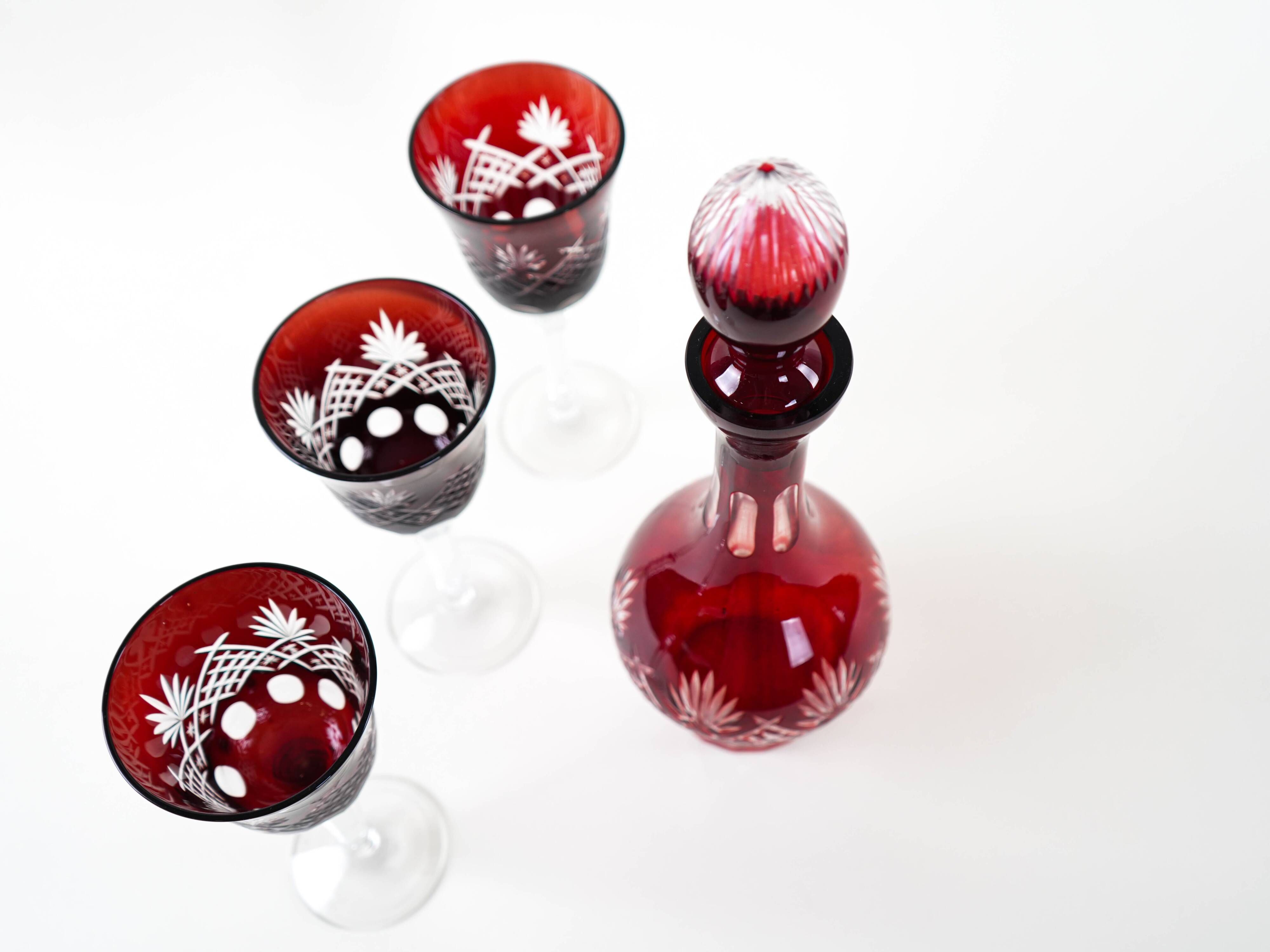 Crystal carafe with glasses in burgundy, European Art Deco style barware set