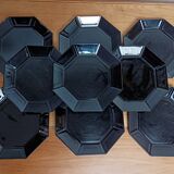9 assiettes plates noires Arcoroc