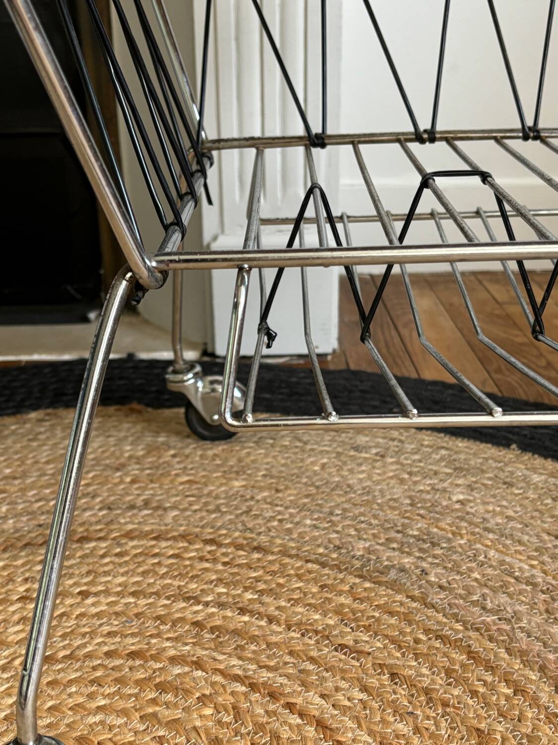 Vintage magazine rack 60'