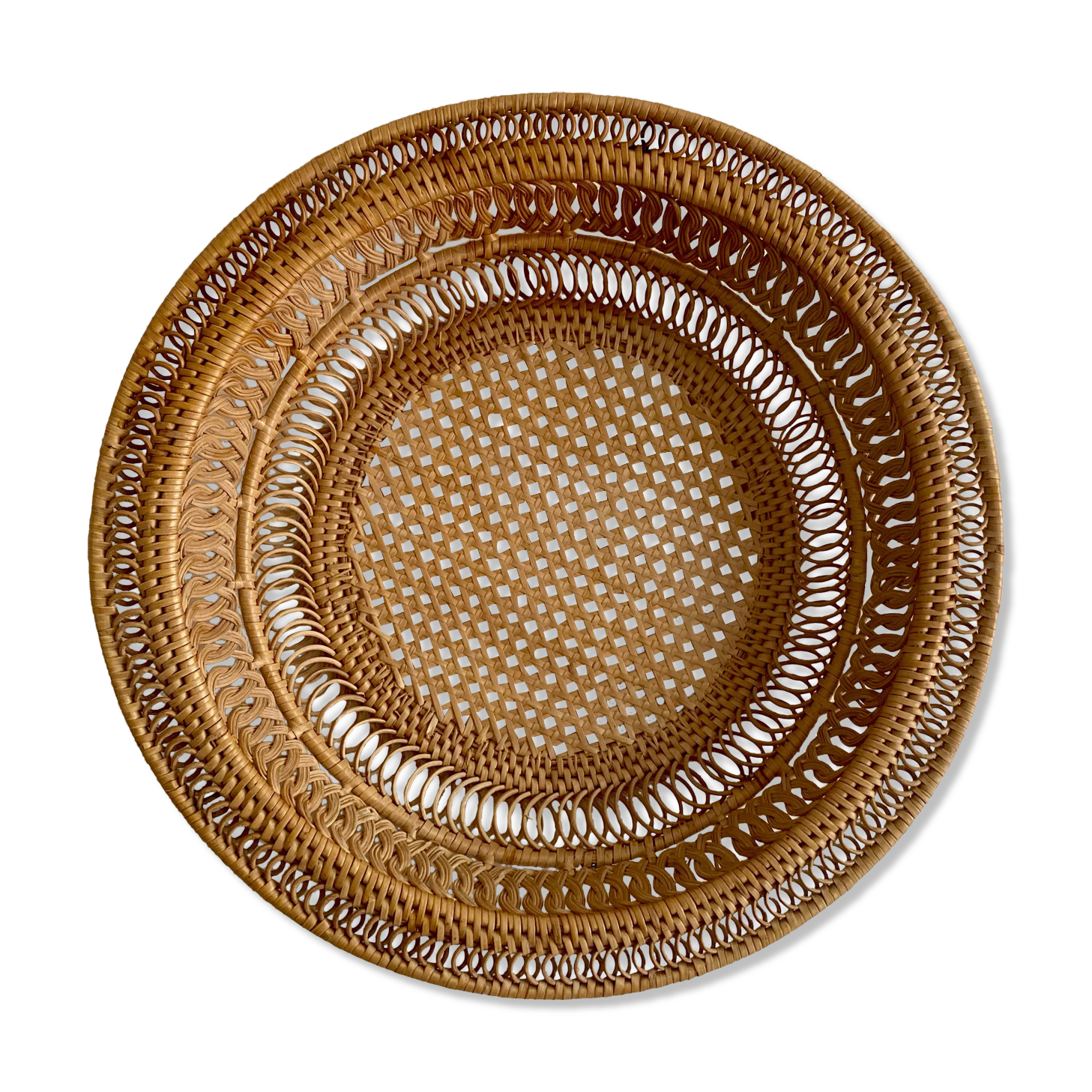 Braided straw basket