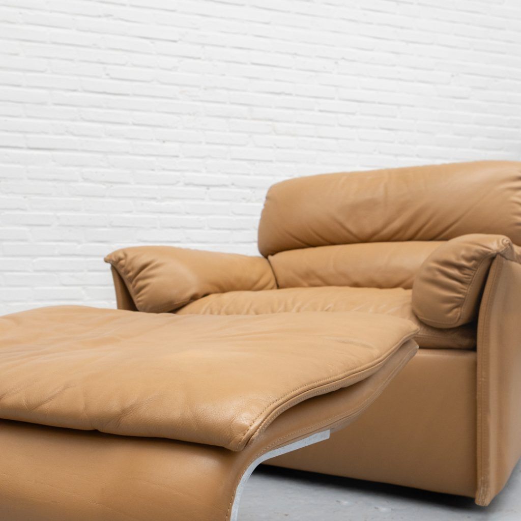 Queening Armchair by Giovanni Ofredi for Saporiti