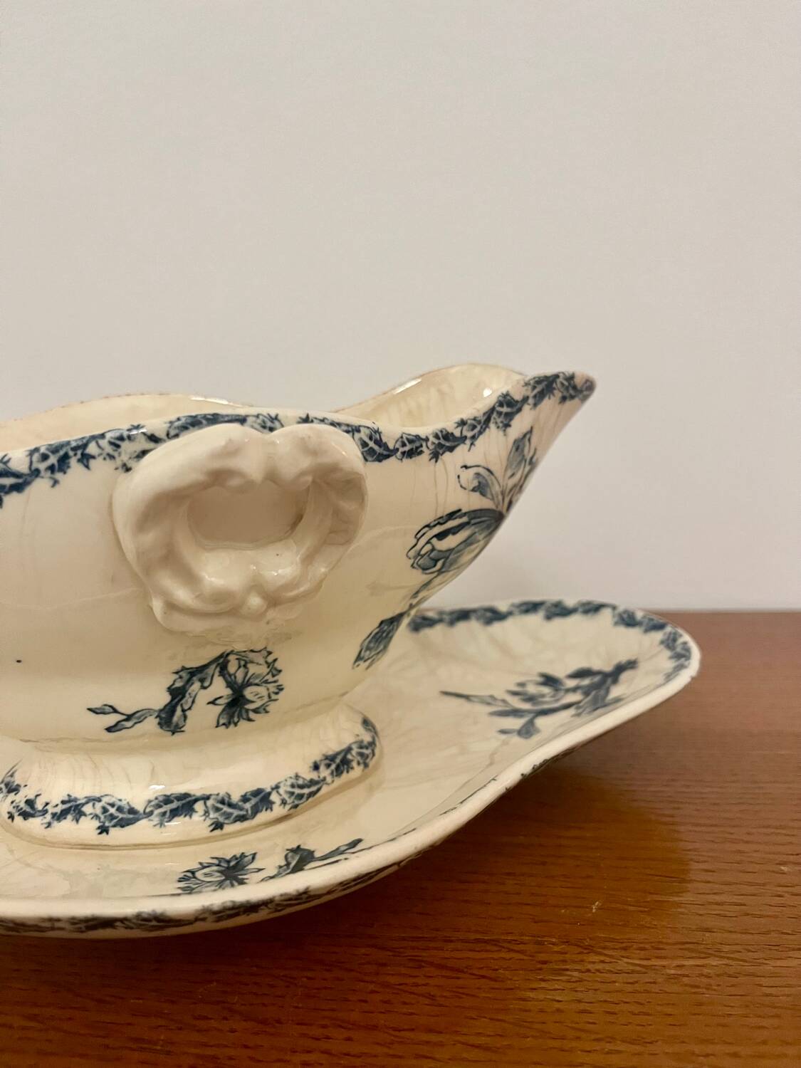 Gien iron earth sauce boat