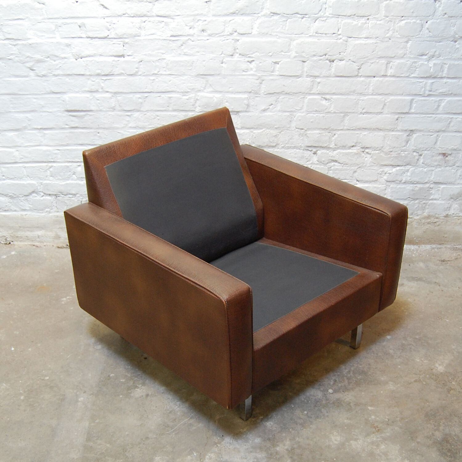 Vintage armchair model "Cleveland" by Pierre Guariche for Meurop