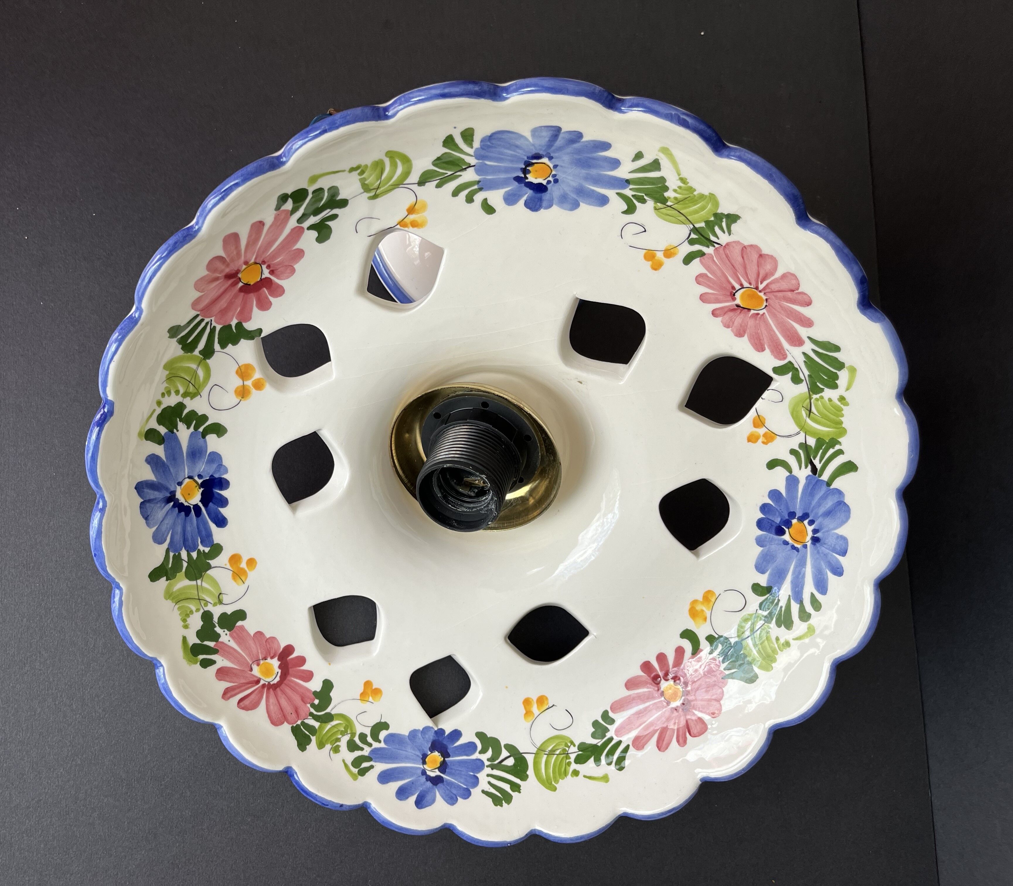 Ceramic pendant lamp