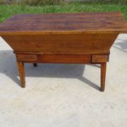 Rustic kneading trough in solid oak, removable lid and base.