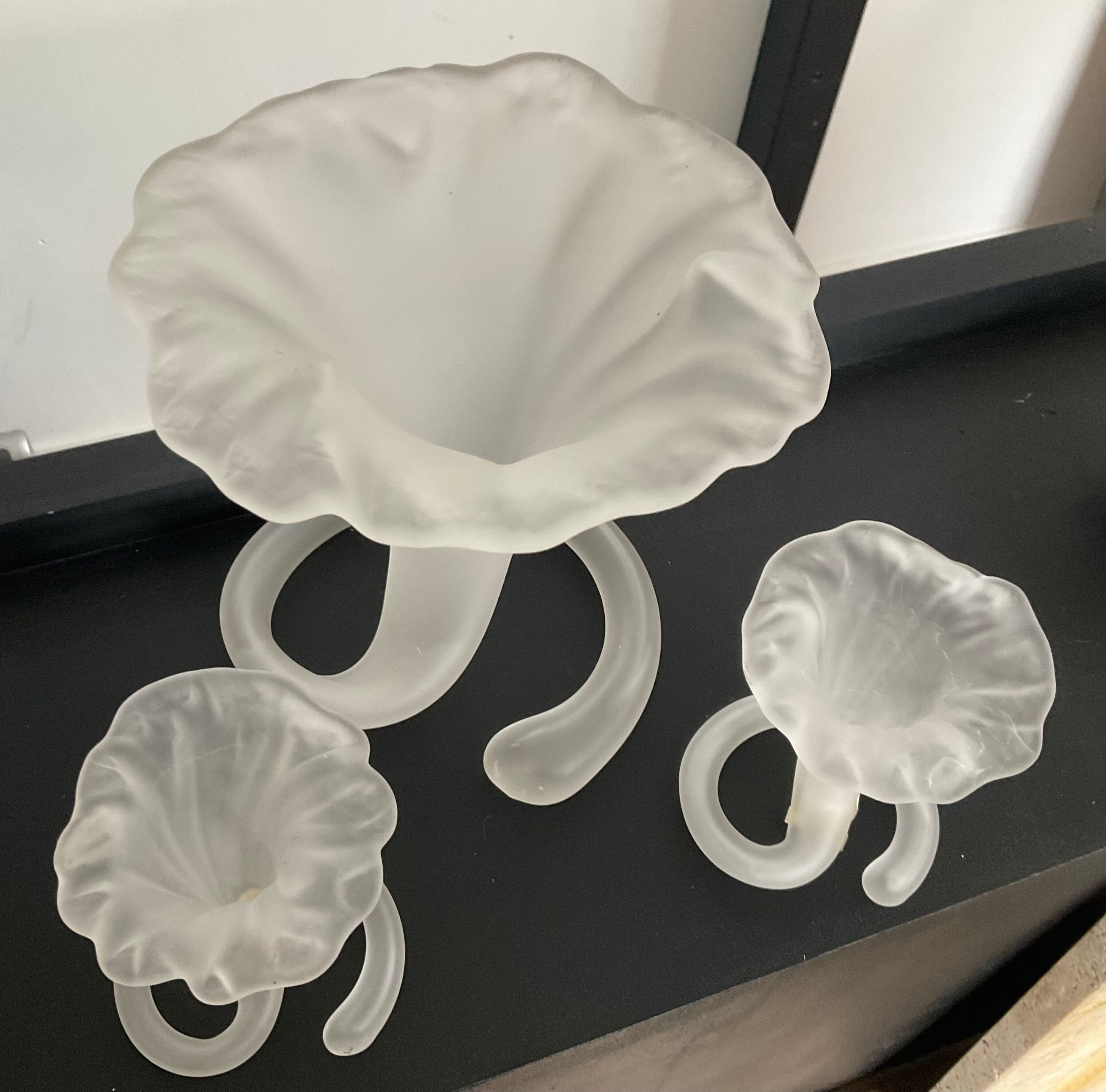 Trio of vintage soliflores vases in glass paste 70s