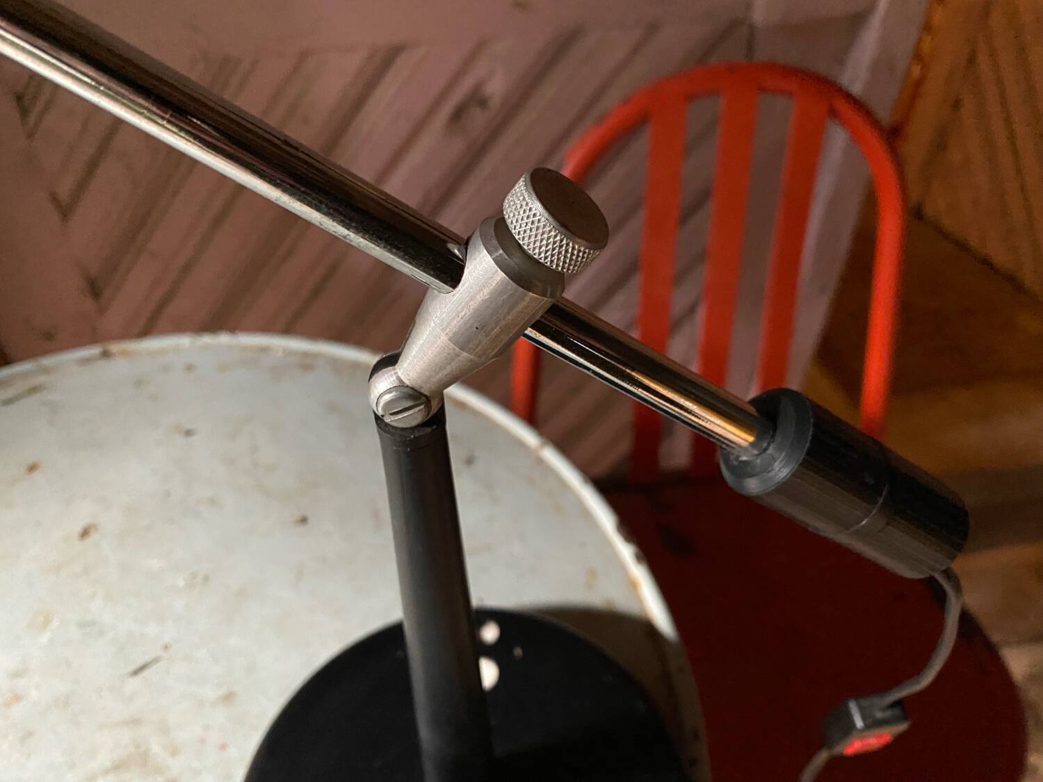 Aluminor desk lamp in white and black lacquered metal, 1960.