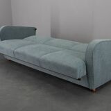 Canapé/lit pliant Art déco nouvellement rembourré par Halabala, années 1930