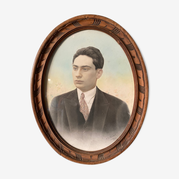 Portrait oval frame 1927