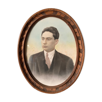 Portrait oval frame 1927