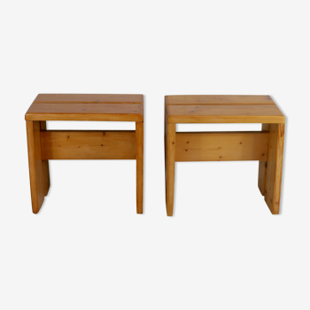 Pair of stools selected by Charlotte Perriand for Les Arcs, France, cira 1965.