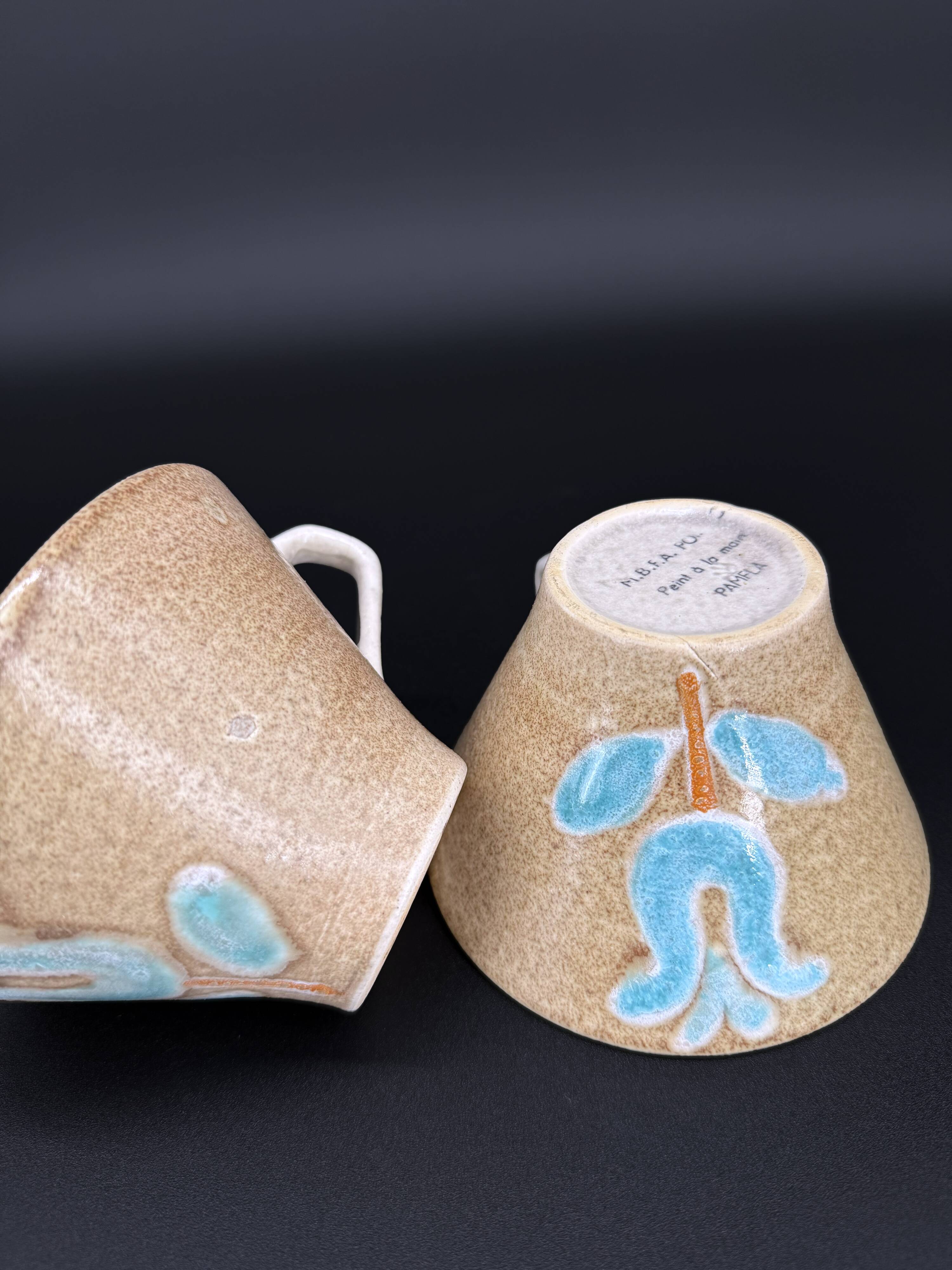 Grès breton peint main – Ensemble floral turquoise Manufacture Bretonne de