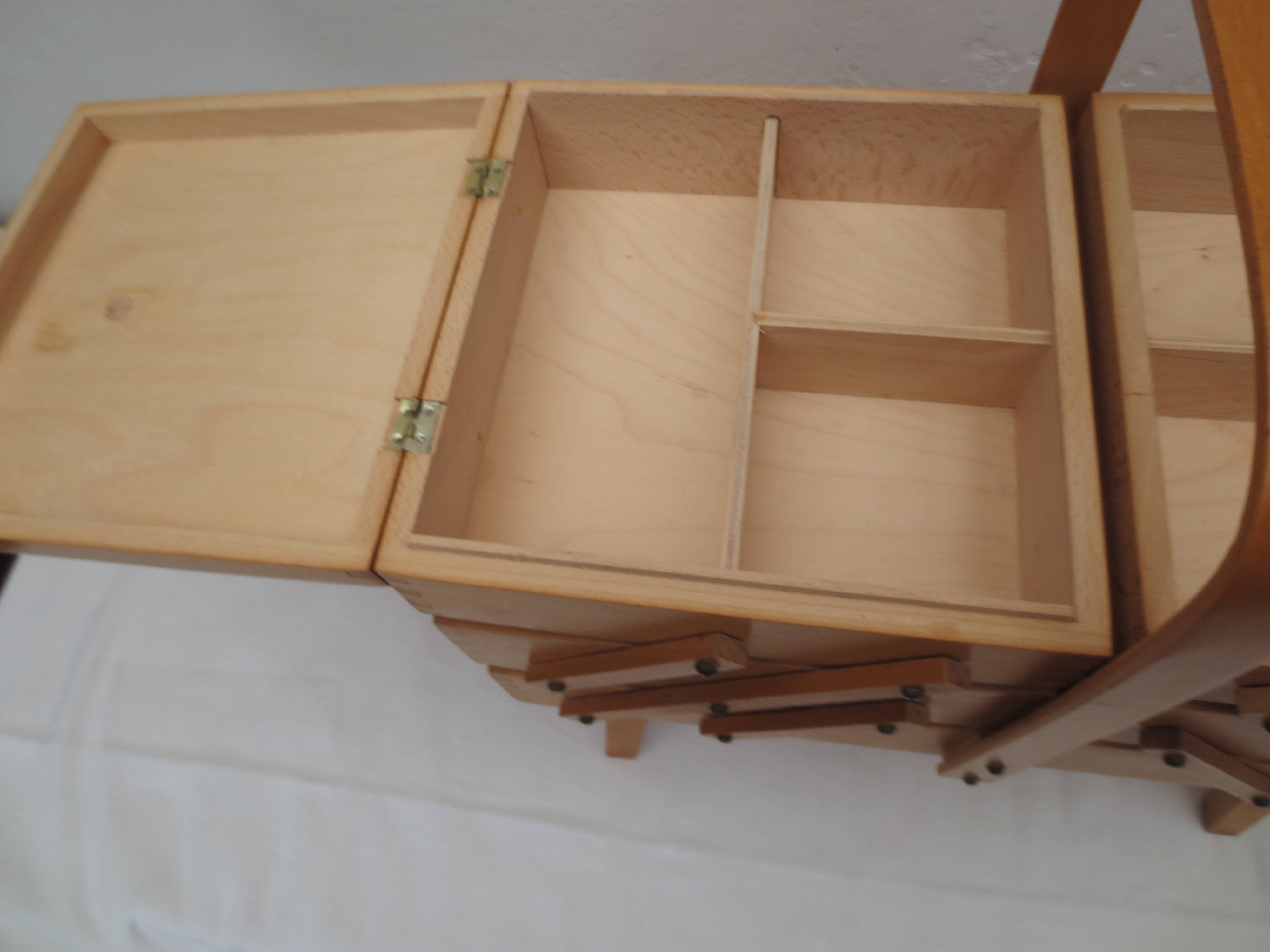 Nice-sized worker, in light varnished wood