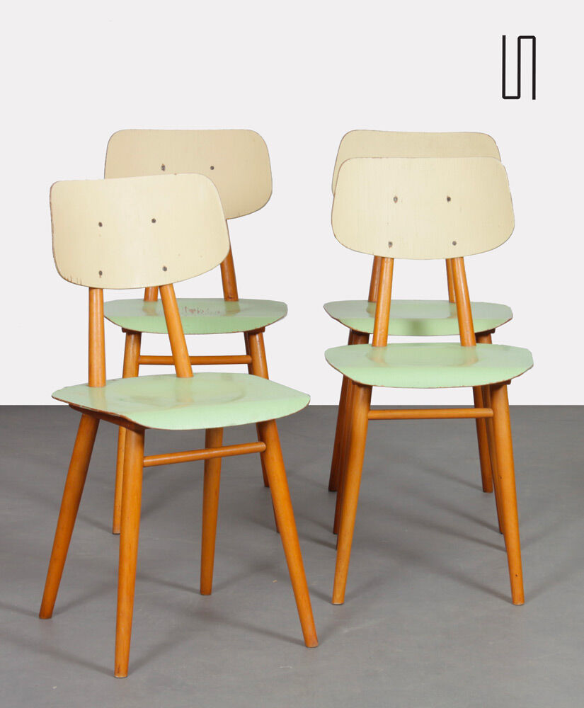 Suite de 4 chaises vintage en bois éditées par Ton 1960
