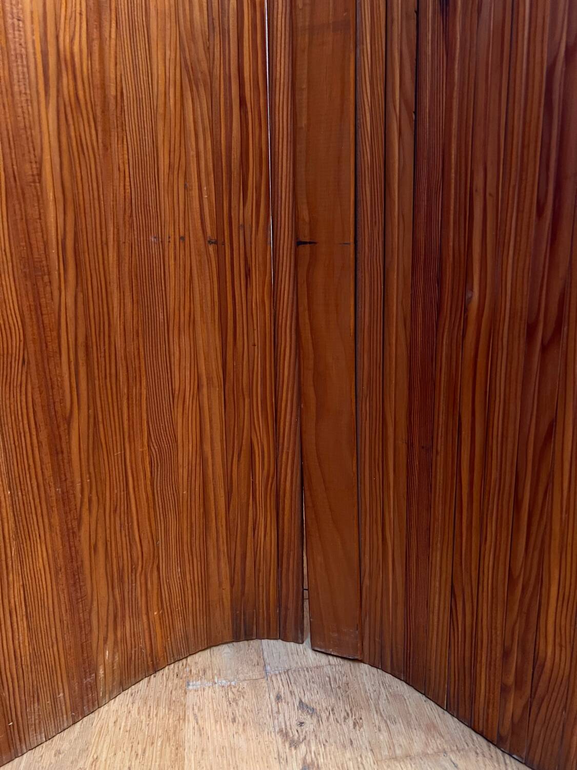 Wooden screen