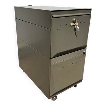 Locker by ettore sottsass for olivetti synthesis