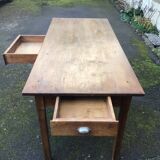 Farm table